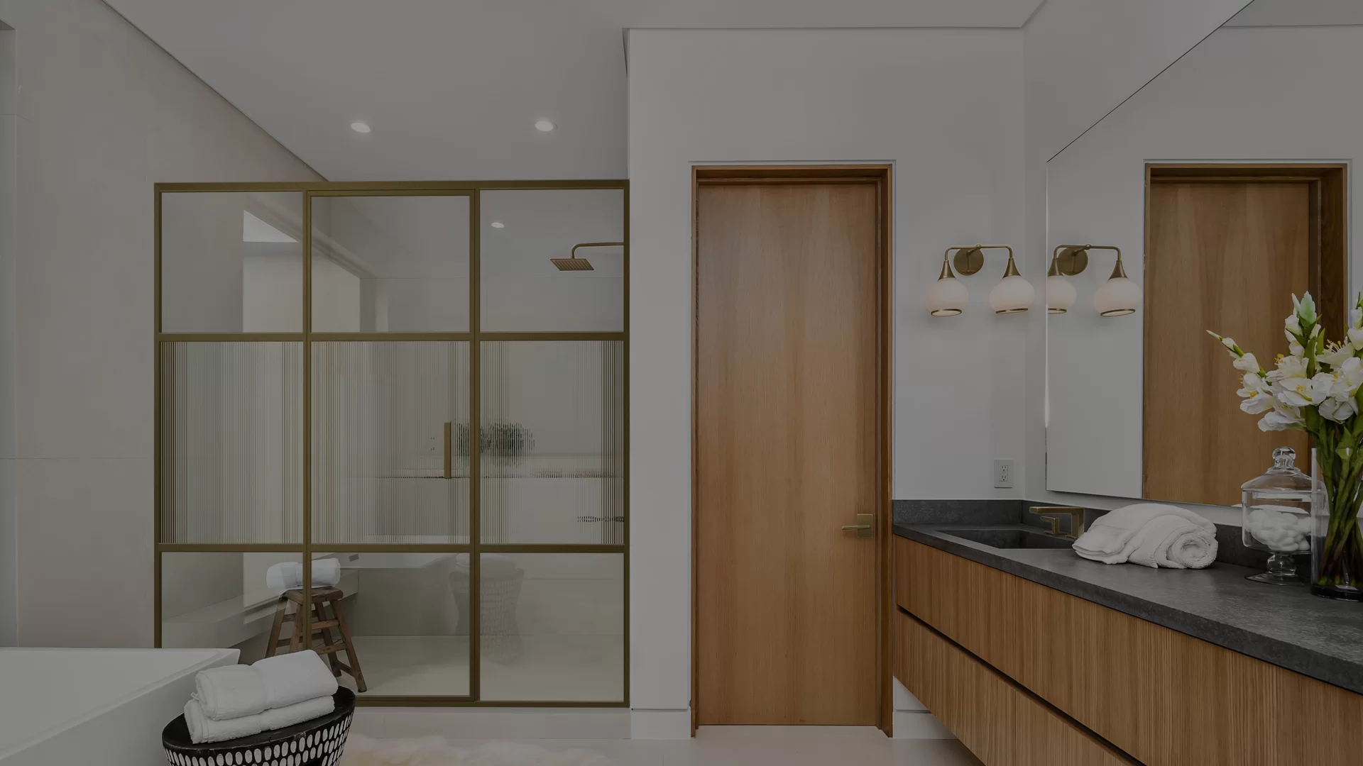 Pivotech architectural shower screen